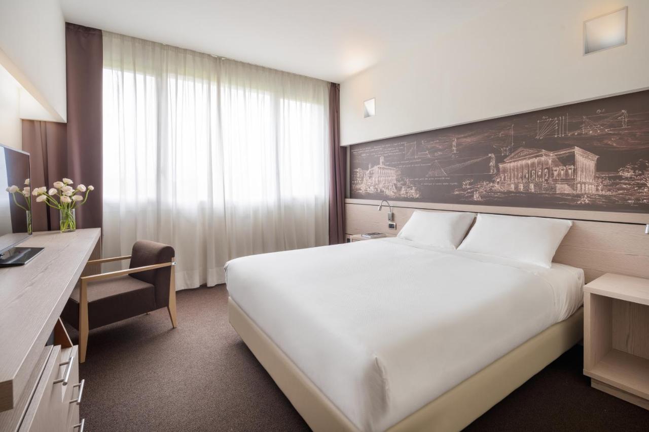 Una Hotels Bologna San Lazzaro Сан-Лаццаро-ді-Савена Екстер'єр фото