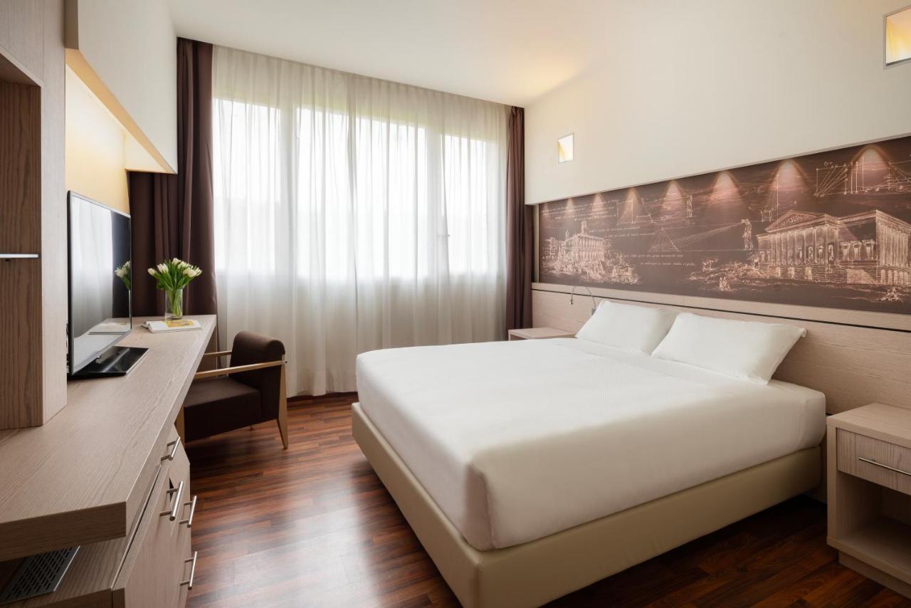 Una Hotels Bologna San Lazzaro Сан-Лаццаро-ді-Савена Екстер'єр фото