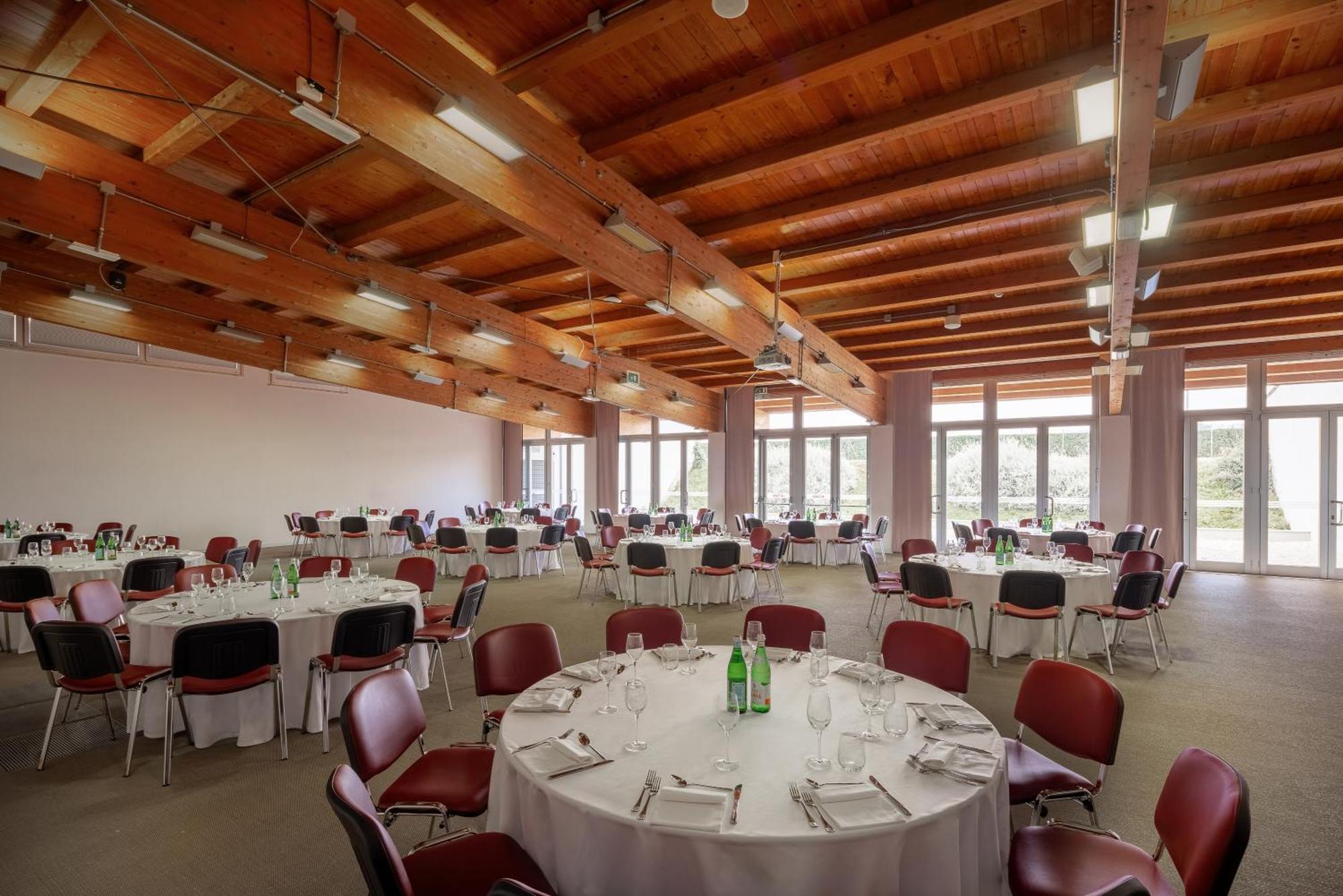 Una Hotels Bologna San Lazzaro Сан-Лаццаро-ді-Савена Екстер'єр фото